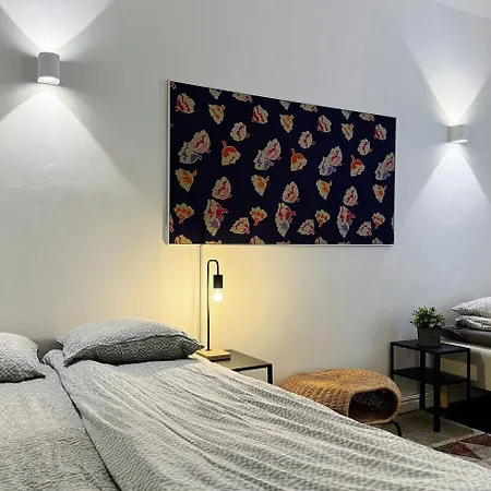 Scandinavian - Jugend In Ullanlinna Lägenhet