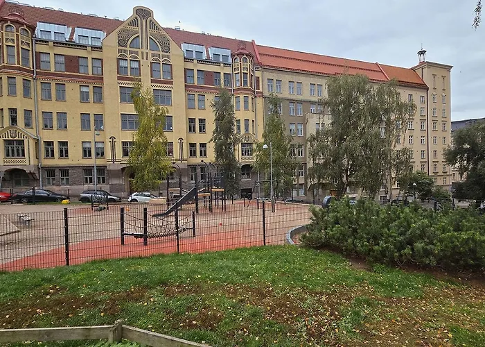 Scandinavian - Jugend In Ullanlinna Lägenhet